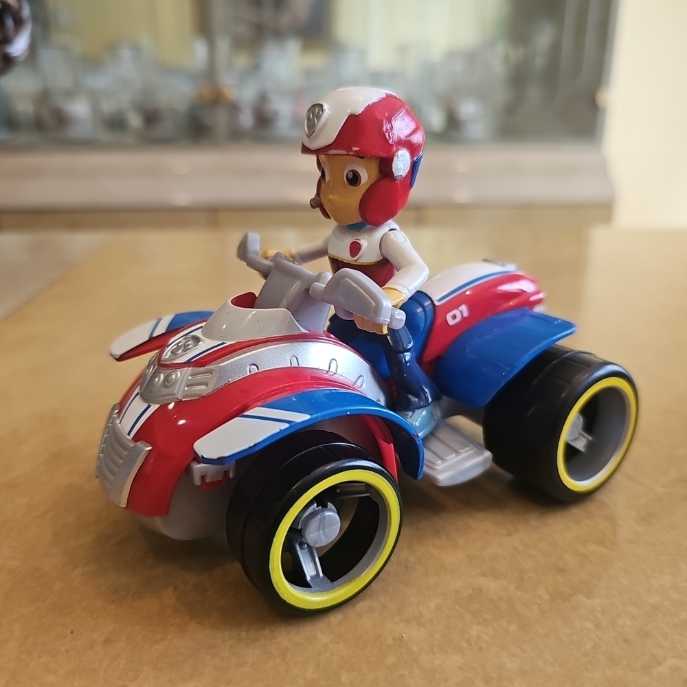 Paw Patrol - Ryder's Rescue ATV and Ryder Figure Ryders Vehicle In Larger Size